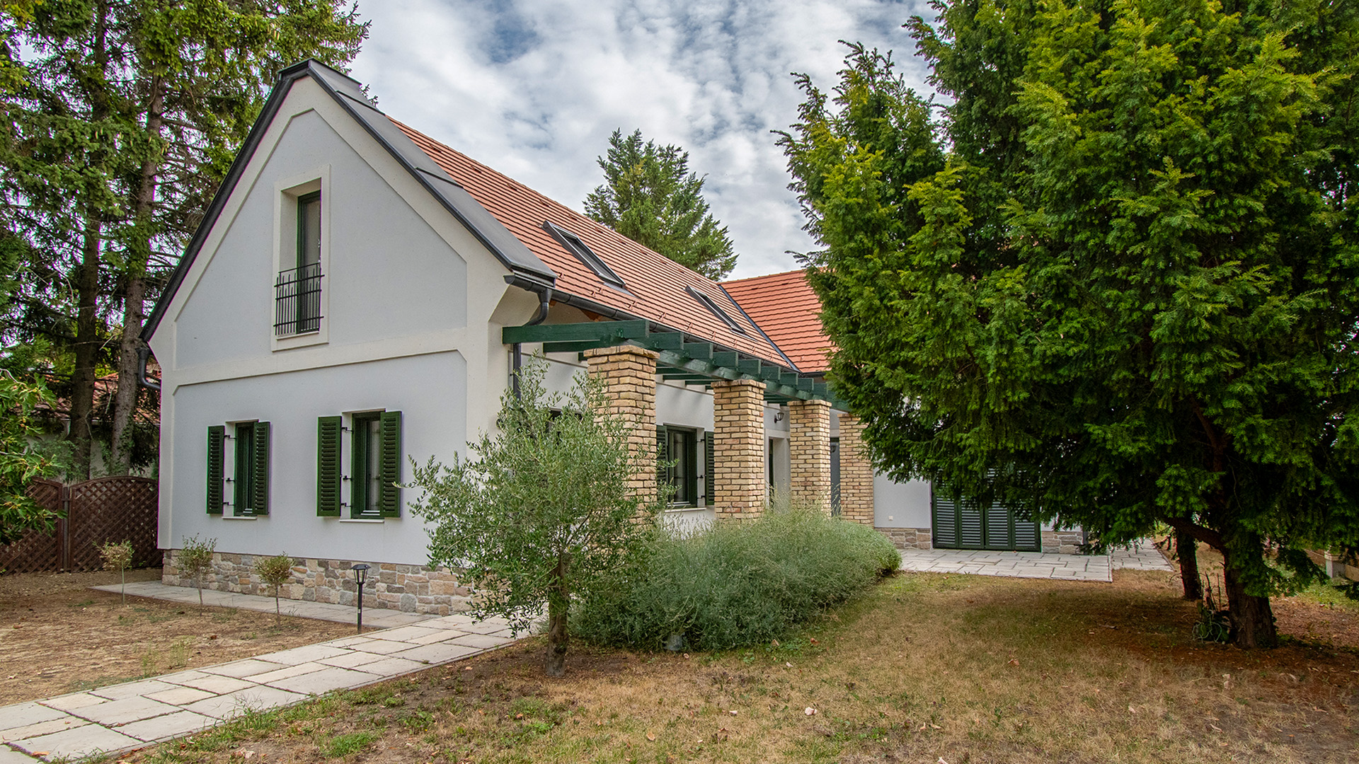 (AAA) Außergewöhnliches Balaton-Panorama – Premium-Einfamilienhaus in der Villengegend von Balatongyörök, direkt oberhalb der Soós-Bucht!, photo 12 of 37