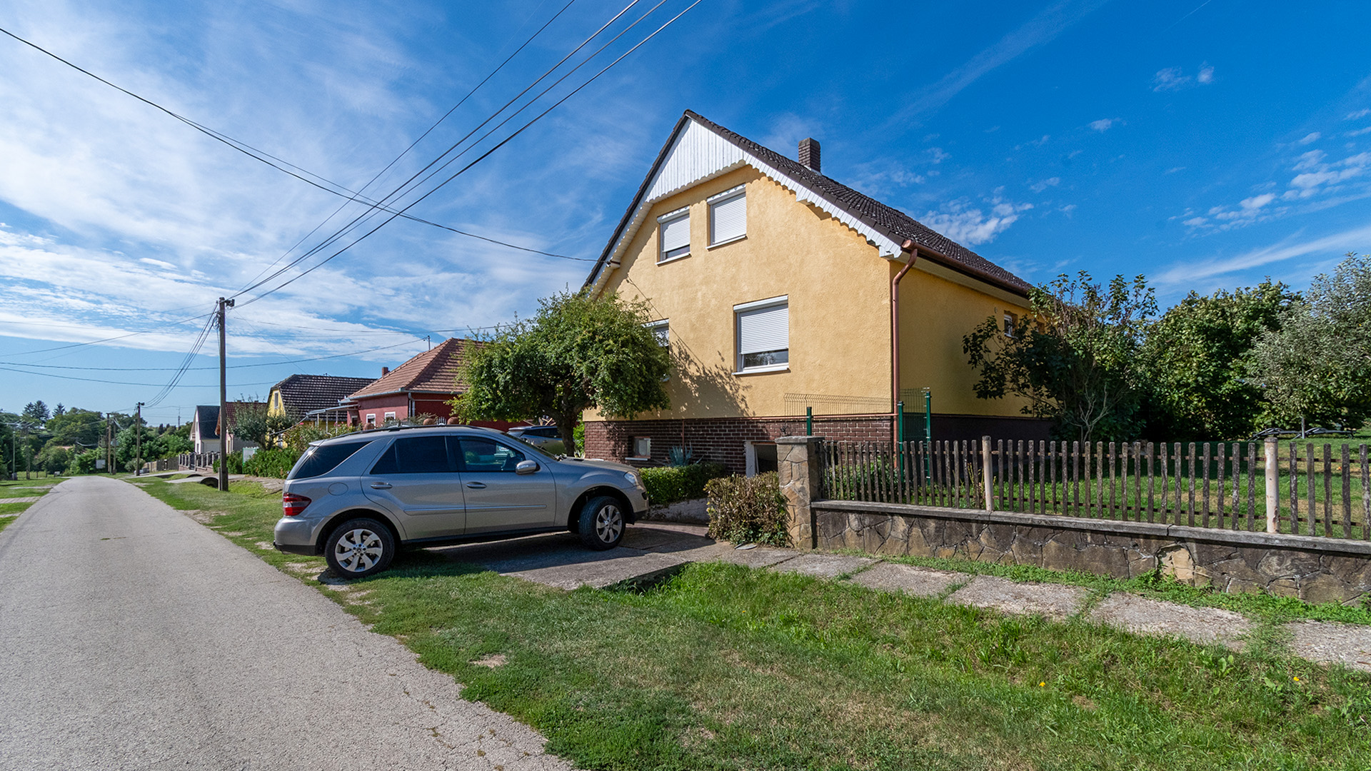 (BBA) Sofort bezugsfertiges Einfamilienhaus in Nagyrada – mit großem, gepflegtem Grundstück!, photo 2 of 40