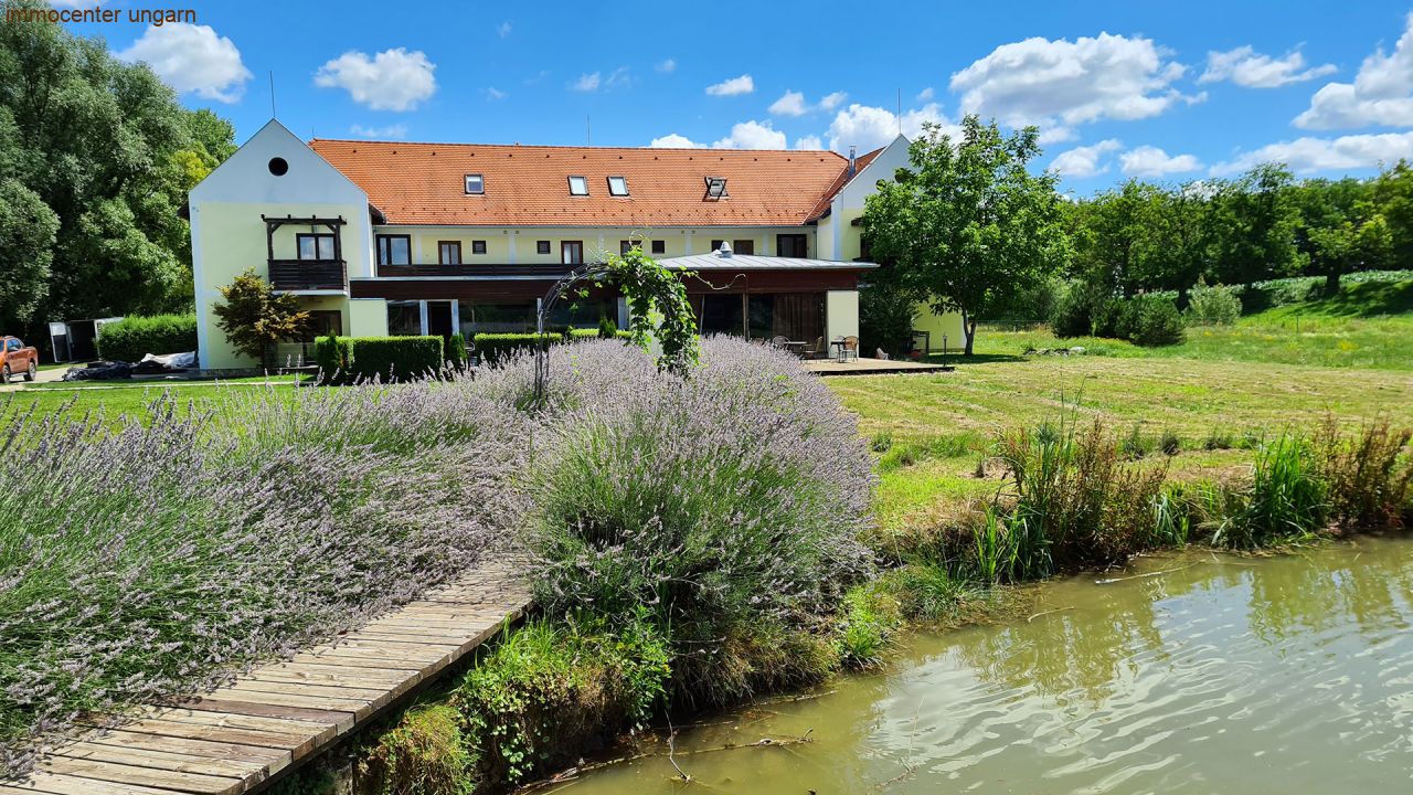 Seminarhotel met privémeer in Hongarije (ABA) – Zalakaros