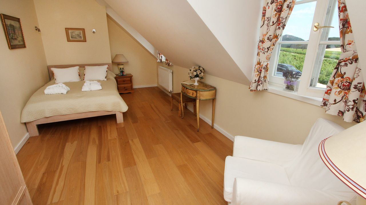 (AA) Außergewöhnlich: Exclusives Weingut & First-Class Hotel oberhalb des Plattensees – Monoszló, Bild 7 von 31