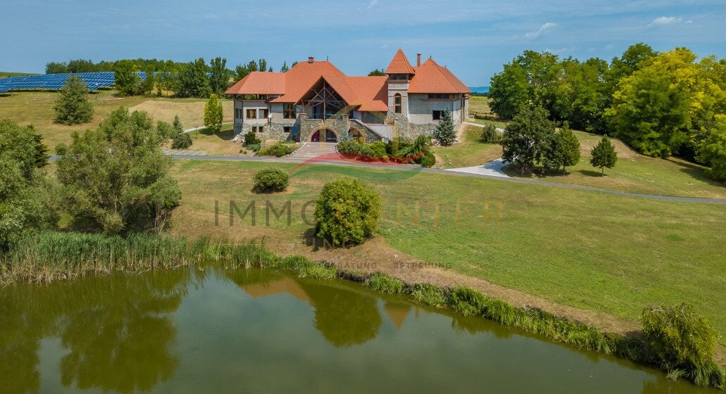 (AAA) Exclusief paardenobject met panoramisch uitzicht nabij Siófok aan het Balatonmeer – Balatonendréd, foto 1 van 19