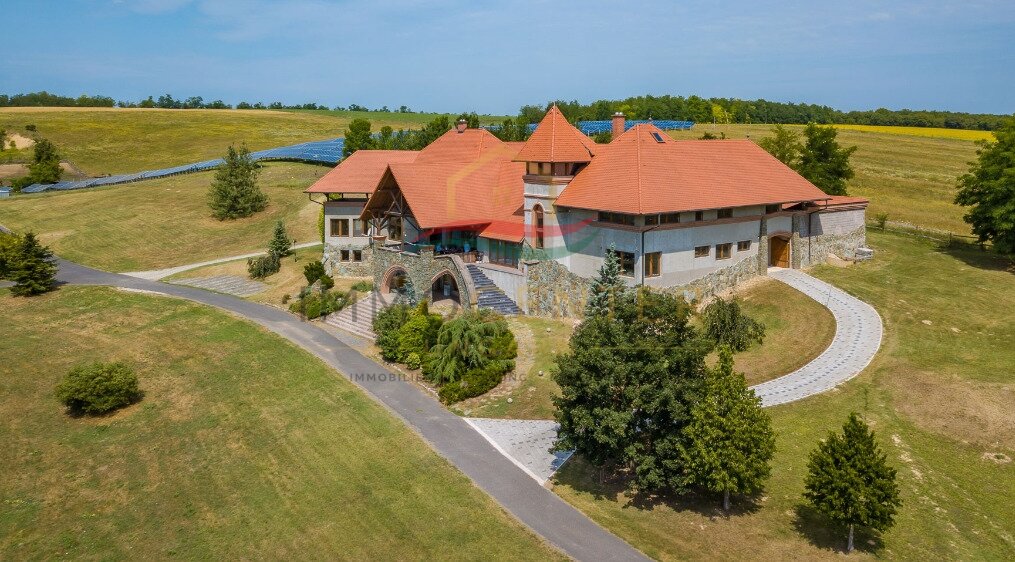 (AAA) Exclusief paardenobject met panoramisch uitzicht nabij Siófok aan het Balatonmeer – Balatonendréd, foto 3 van 19