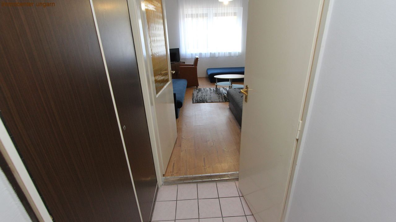 (AAA) Gepflegtes 8 Zimmer Gästehaus in Seenähe – bei Balatongyörök, Bild 14 von 27