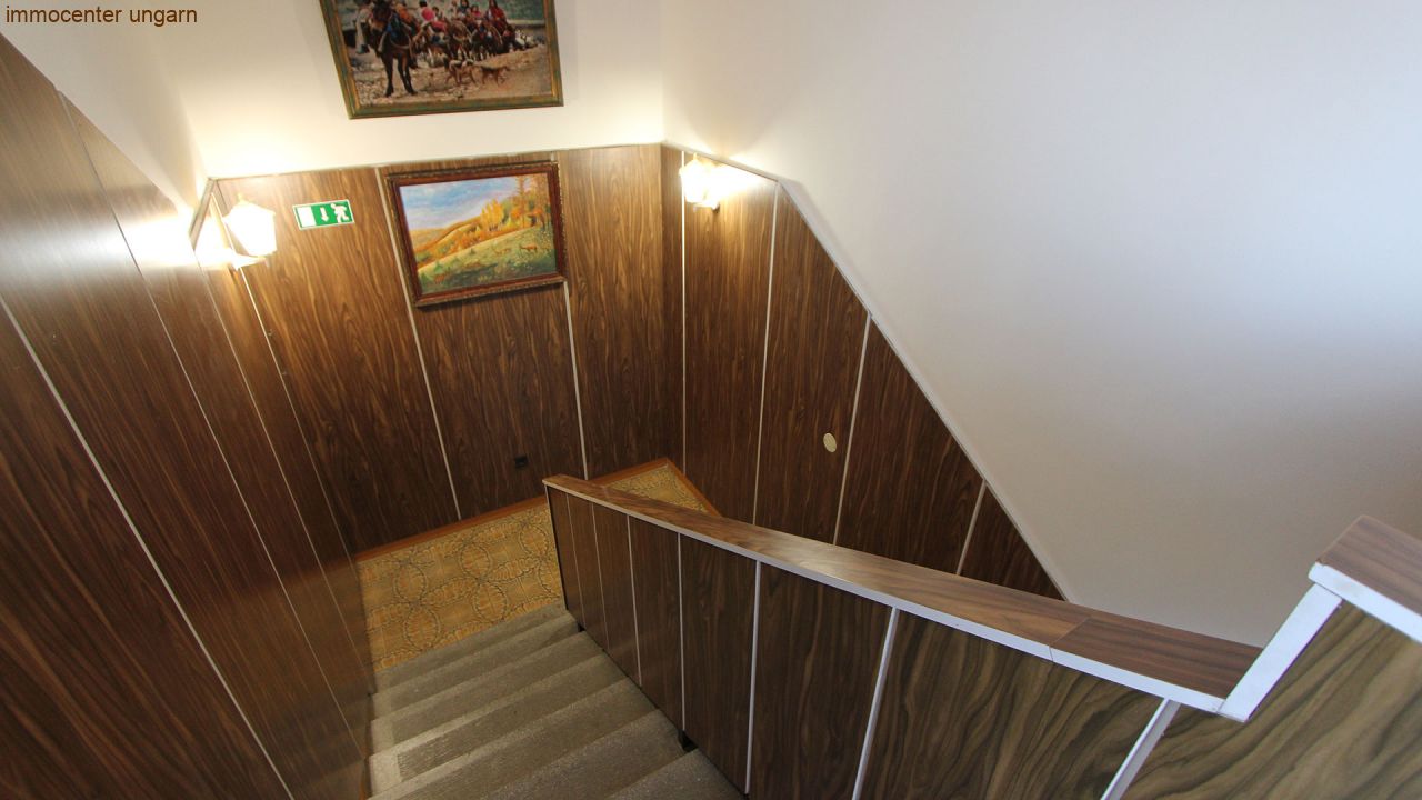 (AAA) Gepflegtes 8 Zimmer Gästehaus in Seenähe – bei Balatongyörök, Bild 17 von 27
