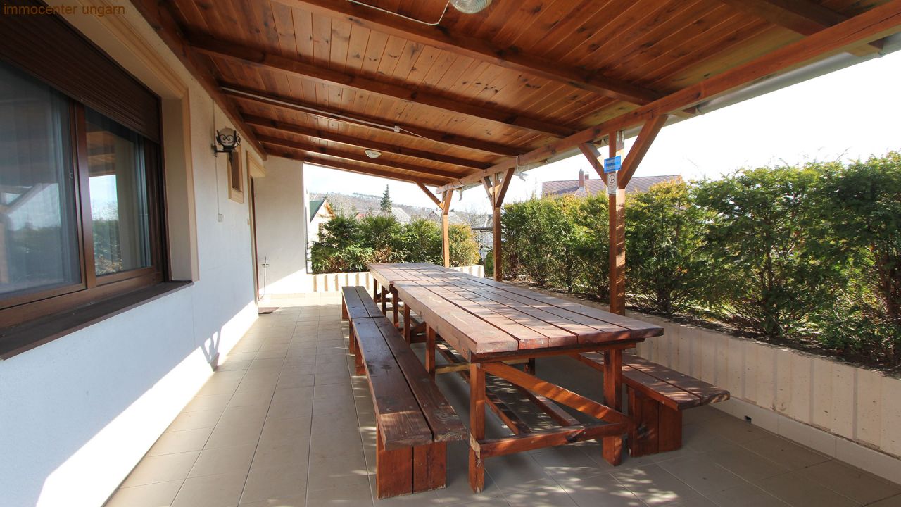(AAA) Gepflegtes 8 Zimmer Gästehaus in Seenähe – bei Balatongyörök, Bild 23 von 27