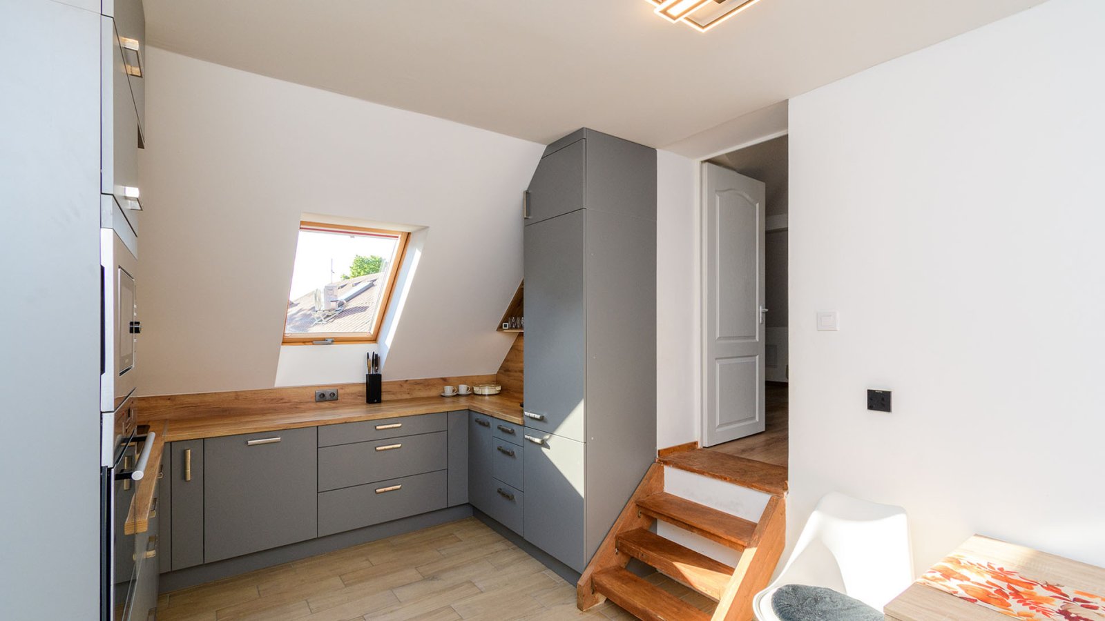 Apartman a balatoni parton balatoni panorámával – Balatonfenyves, 8/29. kép