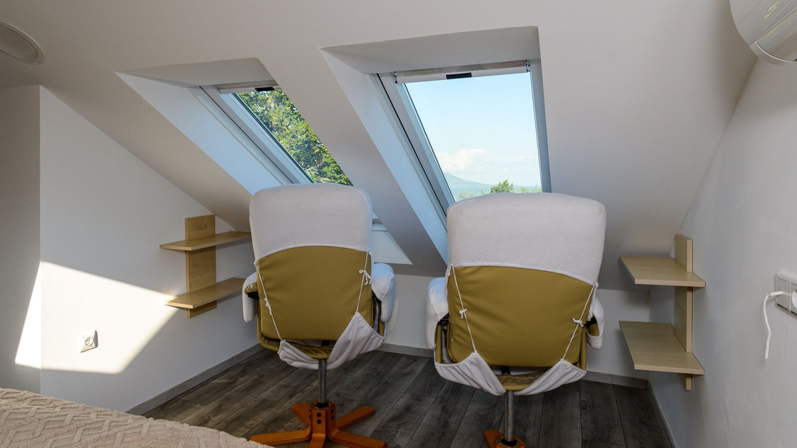 Apartman a balatoni parton balatoni panorámával – Balatonfenyves, 24/29. kép