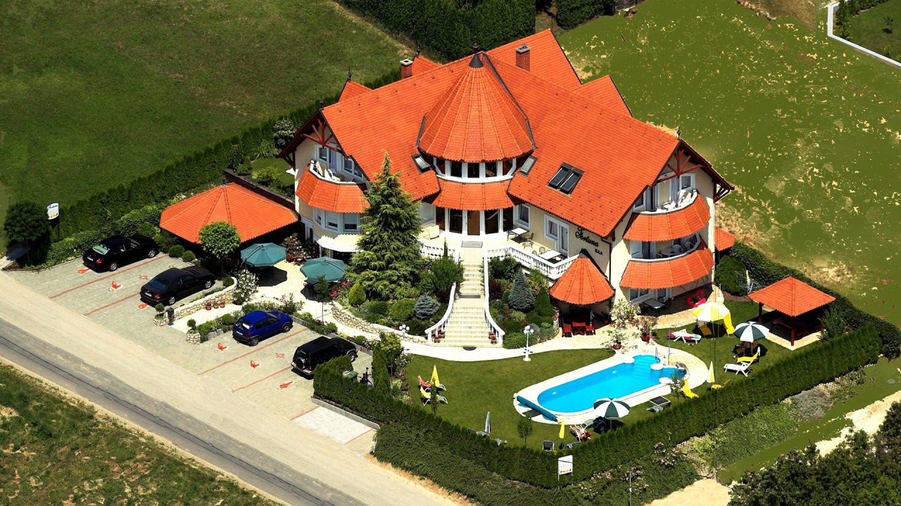 (AAA) Investitonsmöglichkeit: Pension im Kurort – Hévíz, Bild 1 von 29