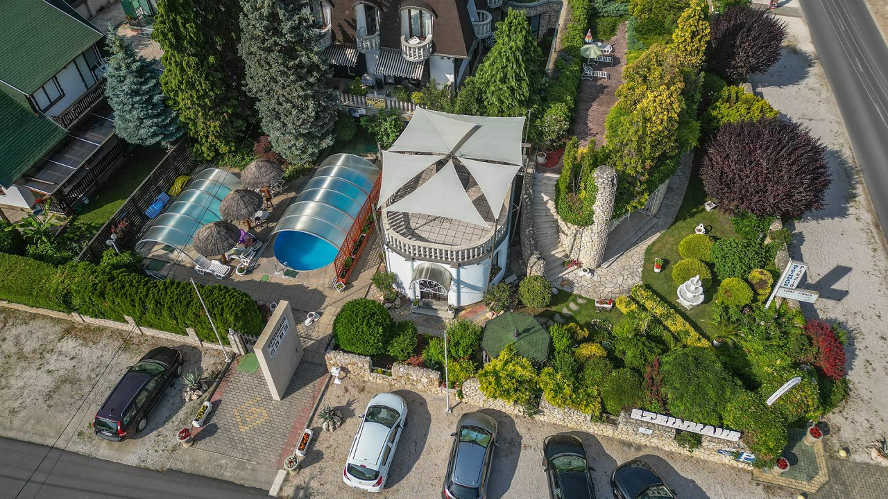 (ABAB) Hotel-Pension aan de noordoever van het Balatonmeer op een goede centrale locatie – Keszthely, foto 4 van 59