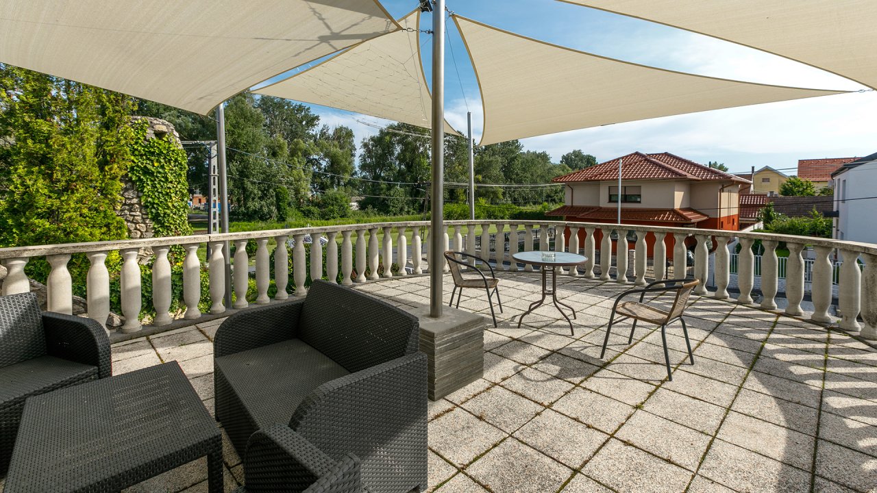 Gästeterrasse, foto 30 van 59