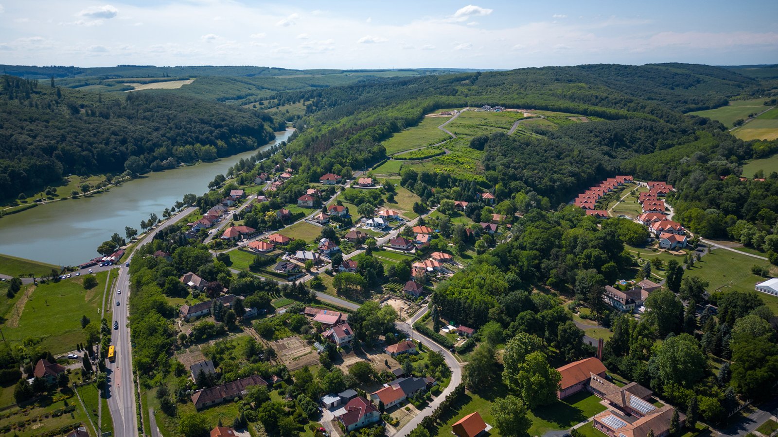 Bau-Grundstück bei Zalacsány mit Fernblick, schneller Baubeginn realisierbar, Bild 1 von 7