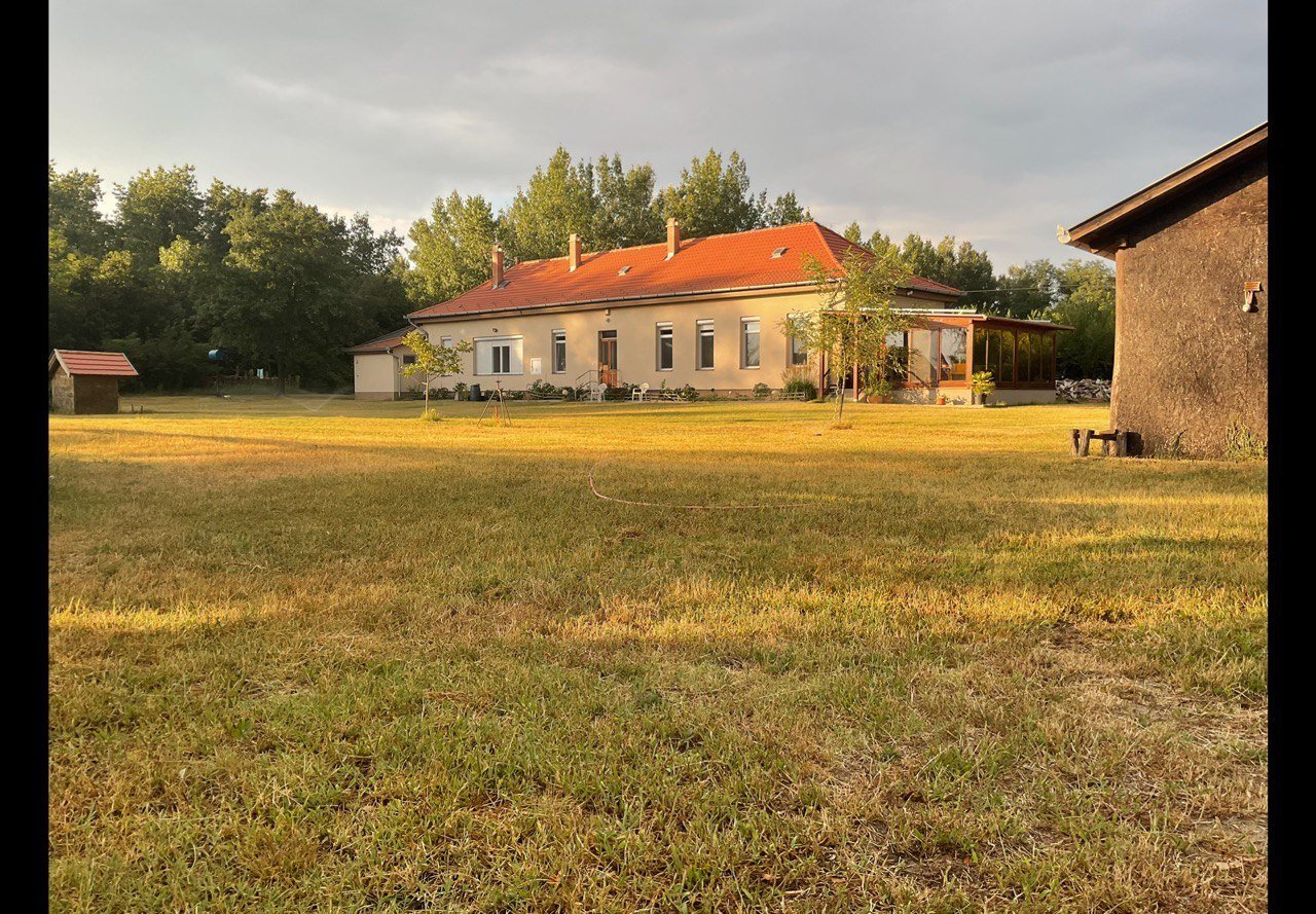 Boerderij met 3 woningen en bijgebouwen en 8,3 hectare grond – Kaskantyu, foto 2 van 31