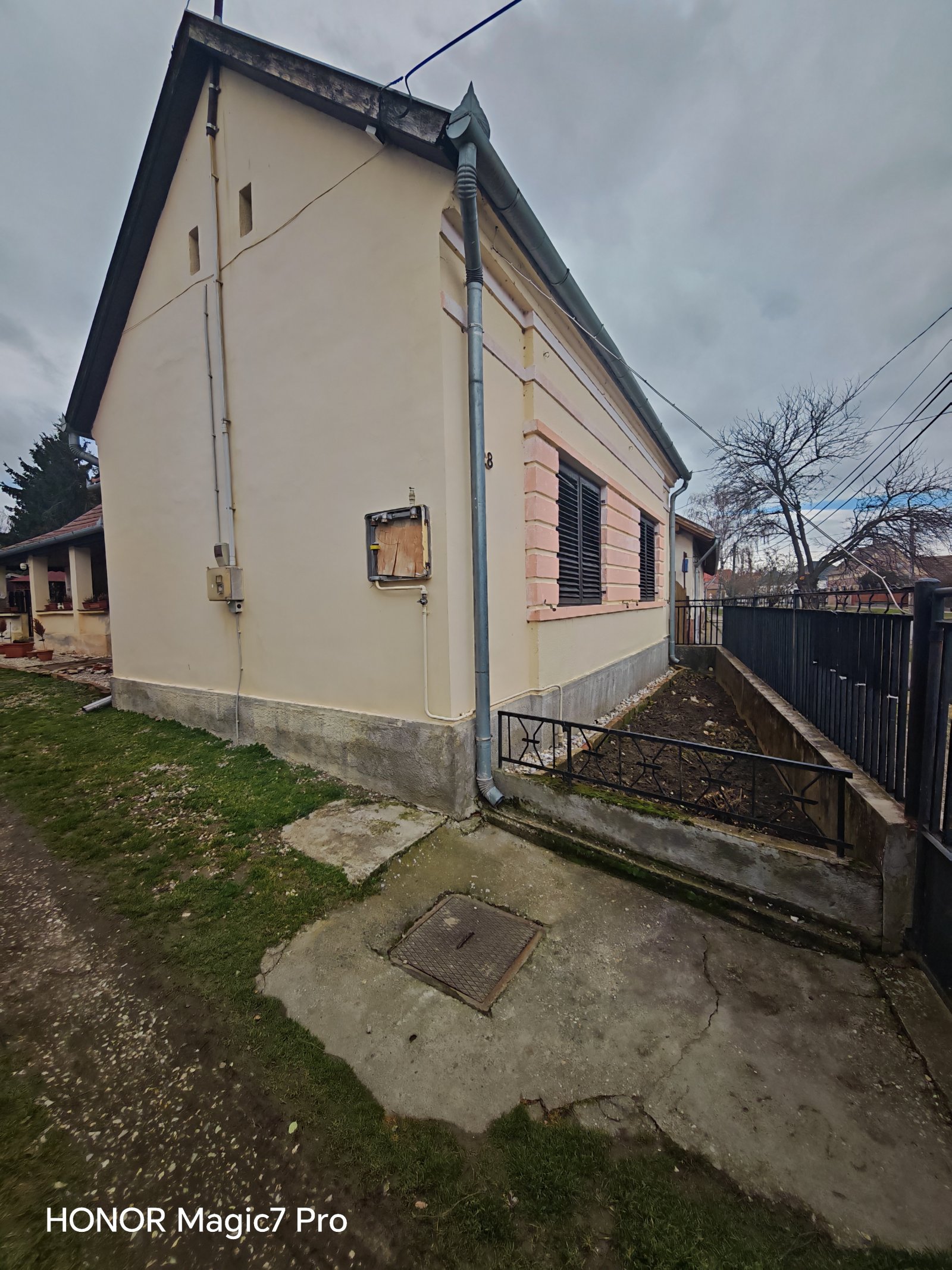 Spacious detached house in a quiet, green residential area – Somogyszentpál, photo 3 of 19