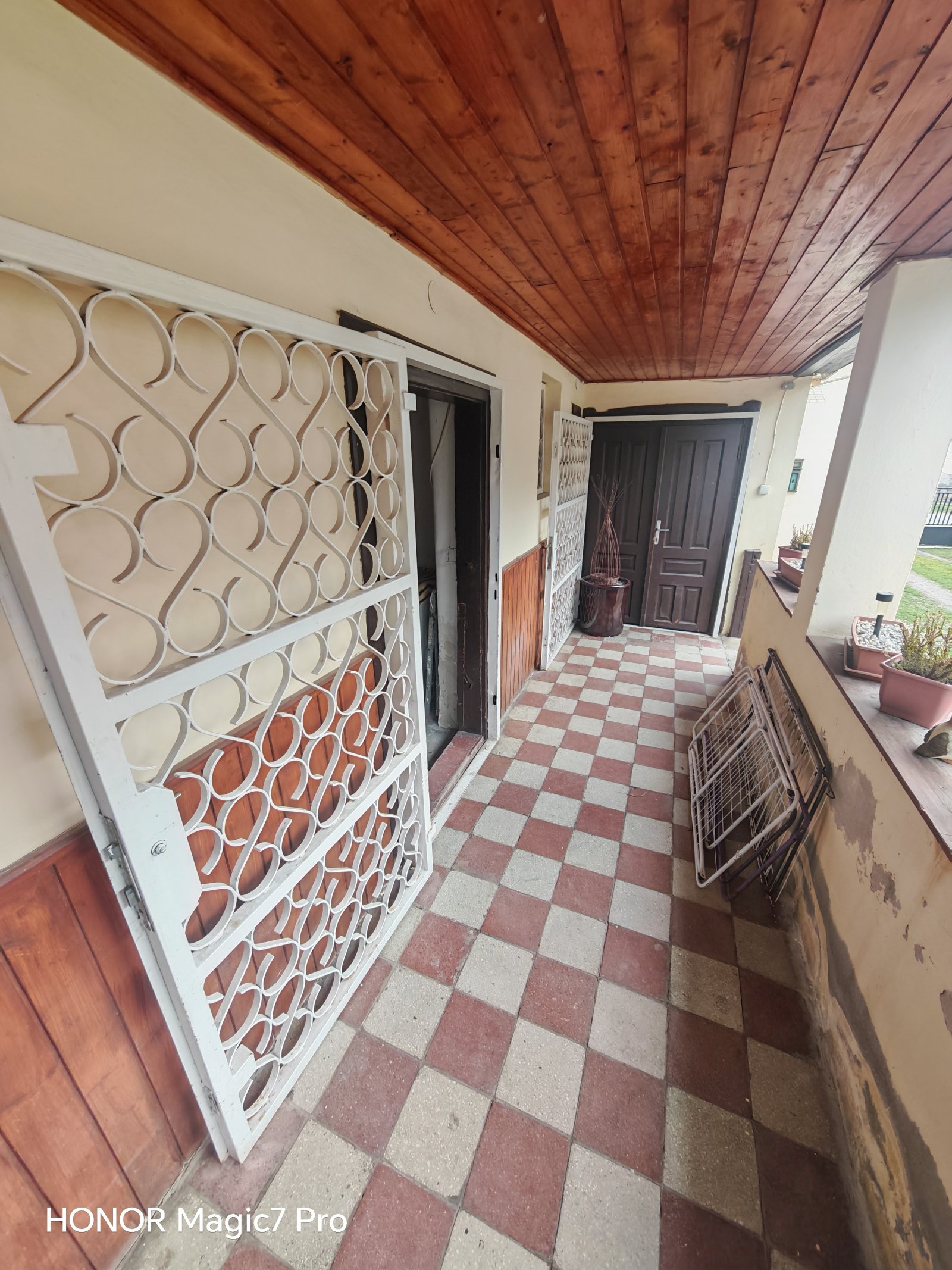 Spacious detached house in a quiet, green residential area – Somogyszentpál, photo 16 of 19