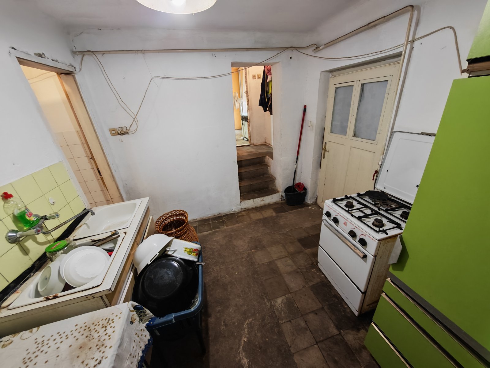 House in need of renovation in a quiet, harmonious setting – Igal, photo 7 of 11
