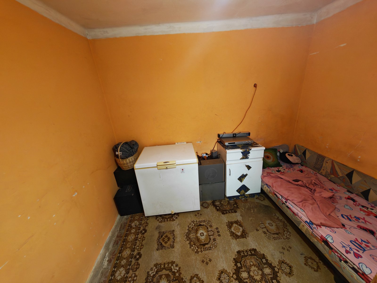 House in need of renovation in a quiet, harmonious setting – Igal, photo 9 of 11
