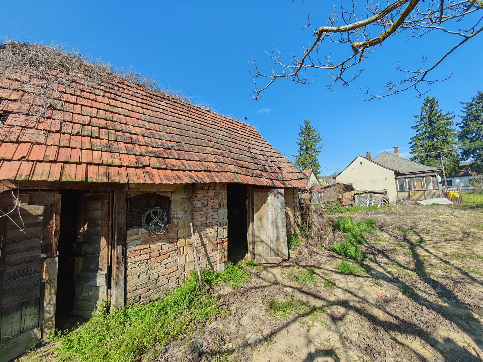(BBA) Renovierungsbedürftiges  Haus in ruhiger, harmonischer Umgebung – Hács, Bild 9 von 11
