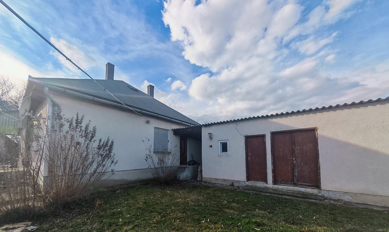 (ABA) Einfamilienhaus in ruhiger, familienfreundlicher Gegend – Karád, Bild 1 von 13