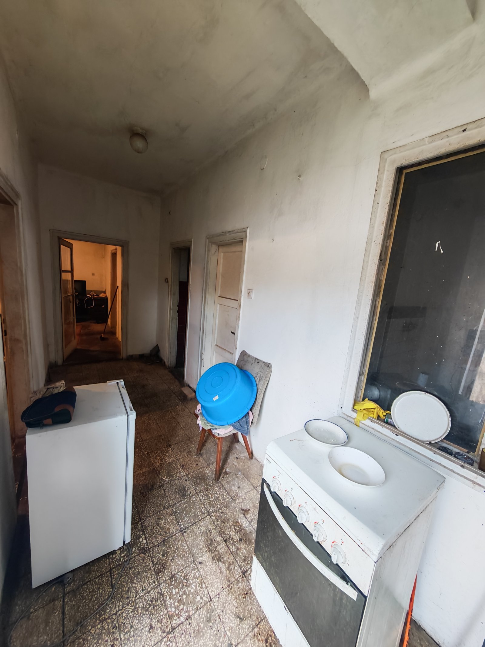 Huis dat renovatie nodig heeft, gelegen op een rustige locatie. – Csikóstőttős, foto 5 van 12