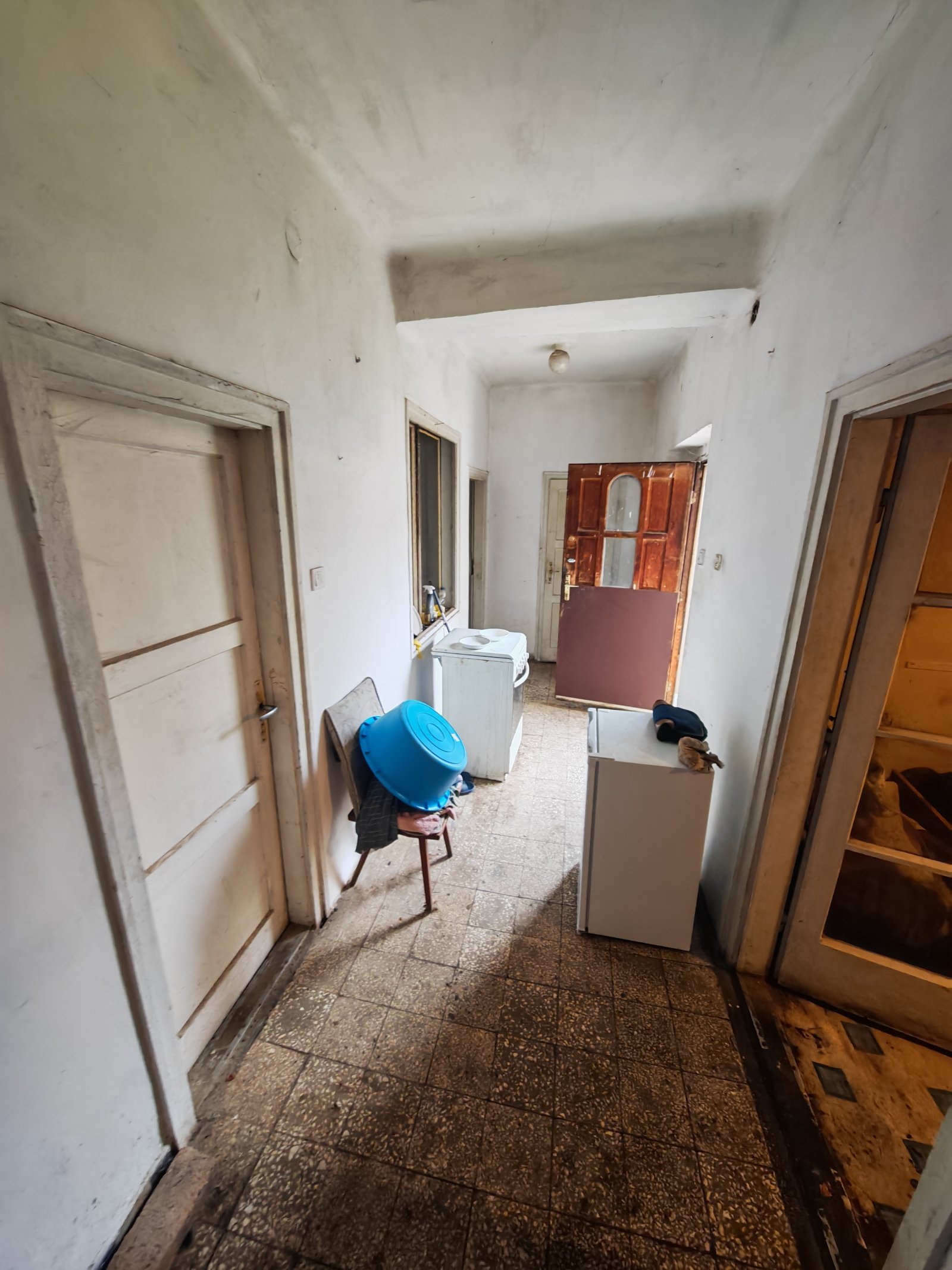 Huis dat renovatie nodig heeft, gelegen op een rustige locatie. – Csikóstőttős, foto 6 van 12