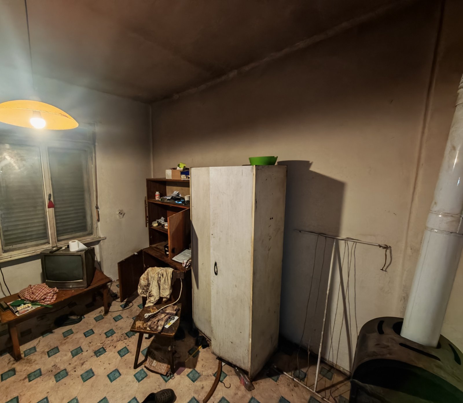 Huis dat renovatie nodig heeft, gelegen op een rustige locatie. – Csikóstőttős, foto 10 van 12