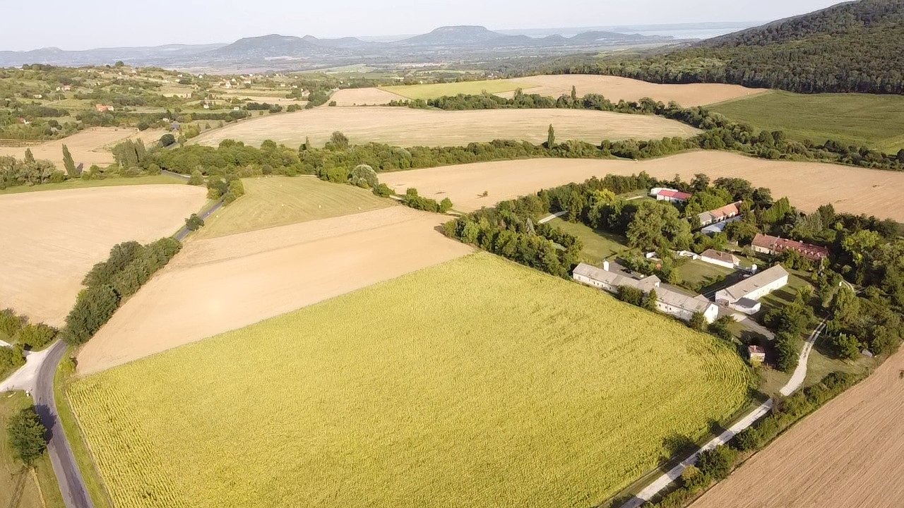 Landbouwgrond geschikt voor diverse doeleinden – Vállus, foto 2 van 38
