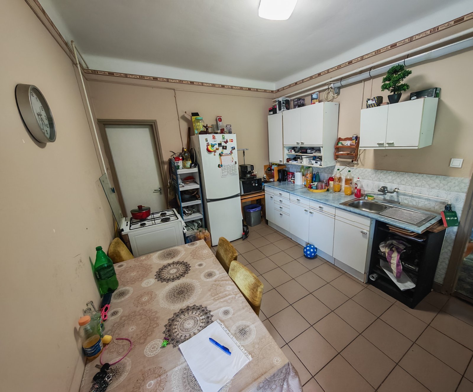 Detached house in a quiet, family-friendly area – Gadány, photo 4 of 17