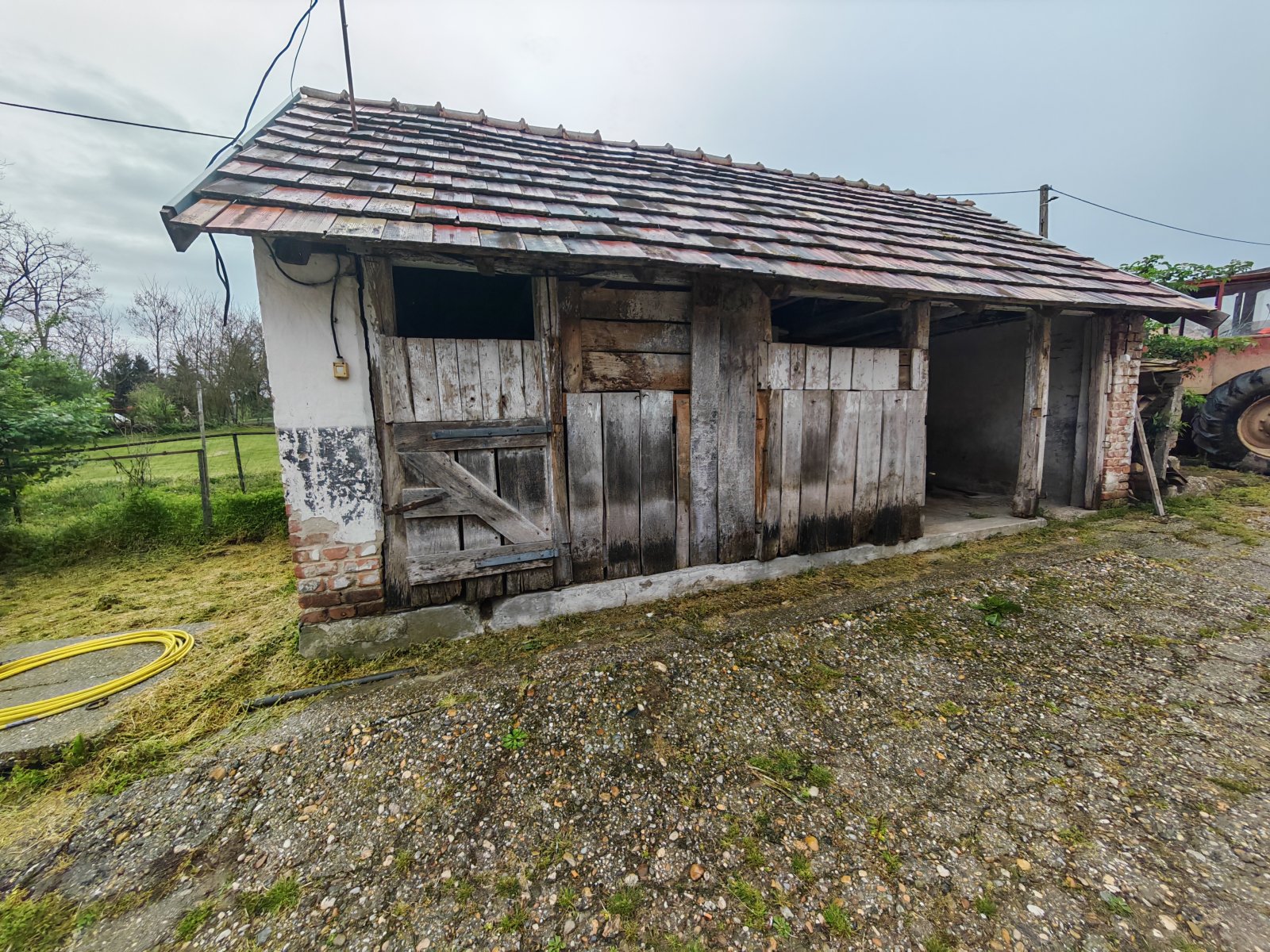 Detached house in a quiet, family-friendly area – Gadány, photo 15 of 17
