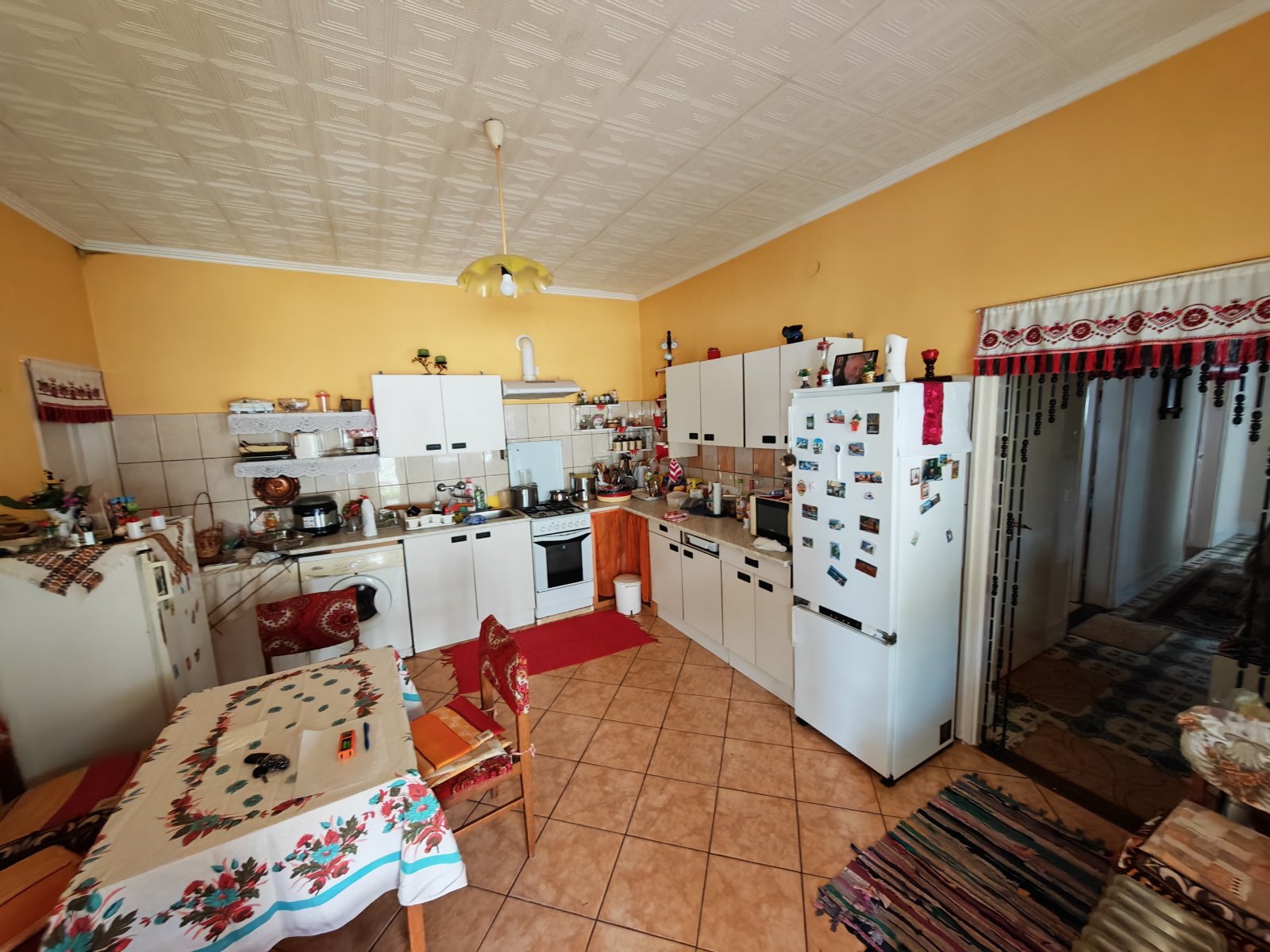 Partially renovated detached house in a quiet location – Buzsák, photo 2 of 11