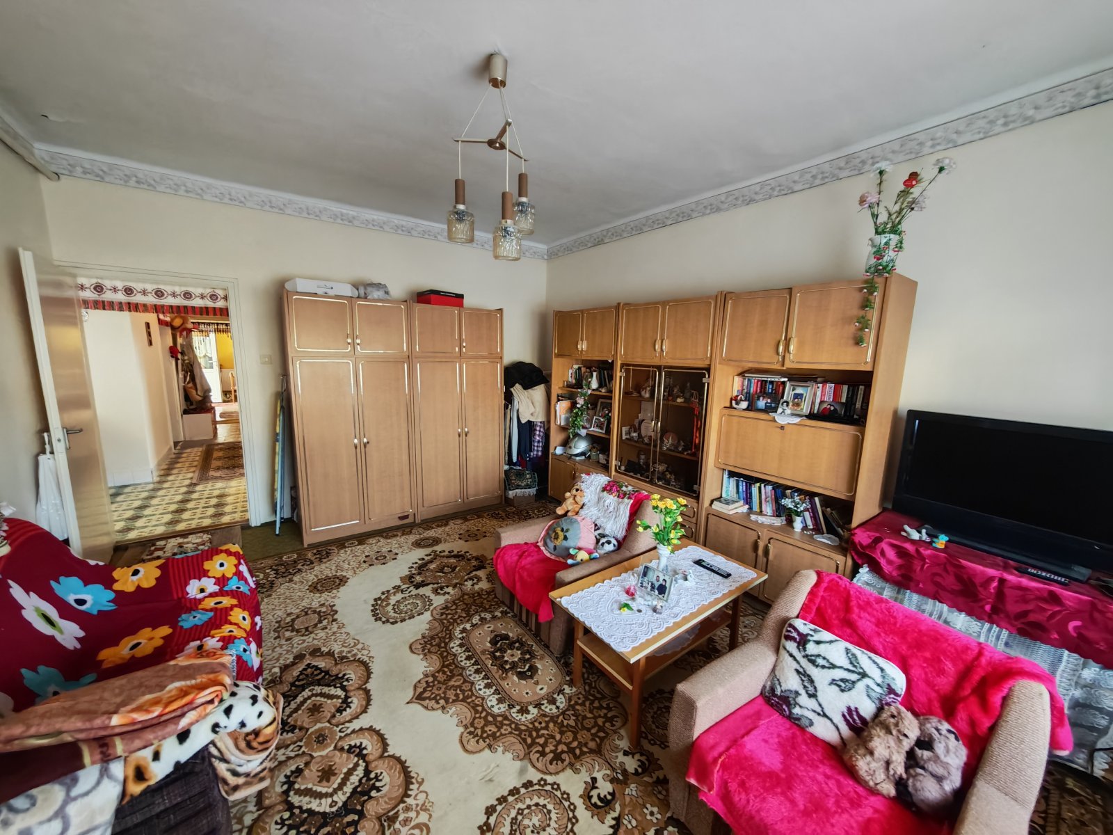 Partially renovated detached house in a quiet location – Buzsák, photo 3 of 11