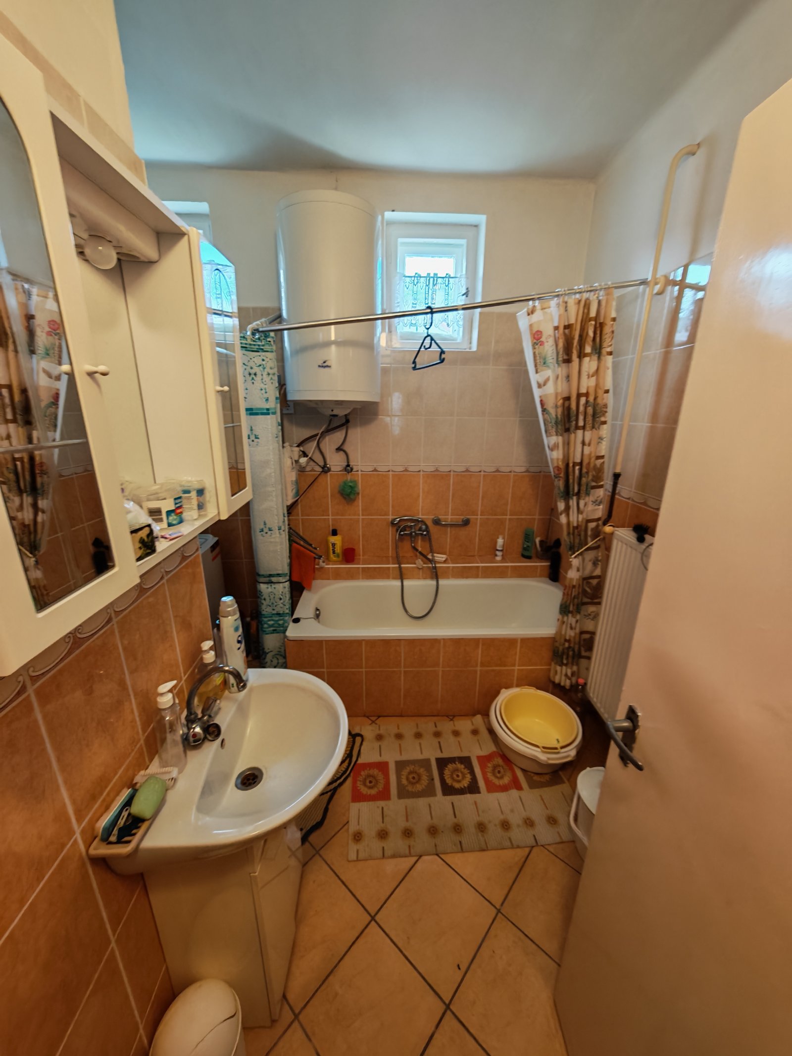 Partially renovated detached house in a quiet location – Buzsák, photo 8 of 11