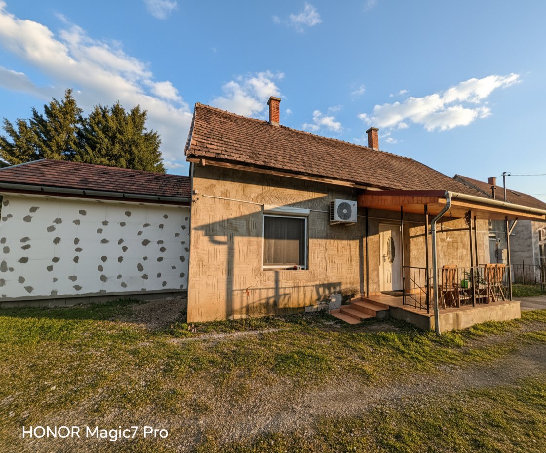 (ABA) Großes Einfamilienhaus  nur 10 km vom Plattensee – Lengyeltóti, Bild 2 von 16