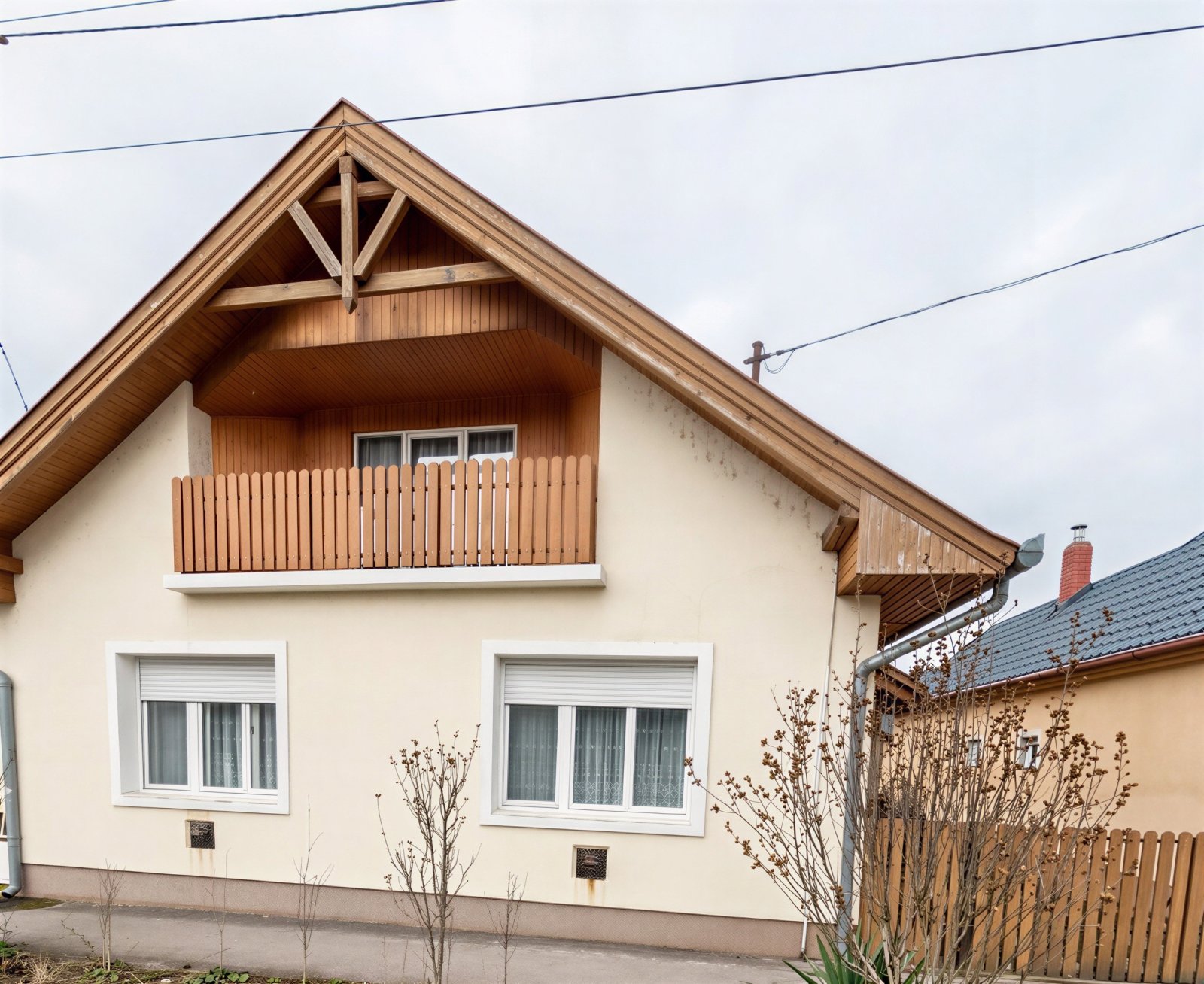 In een rustige woonwijk, een grote vrijstaande woning. – Marcali, foto 1 van 14