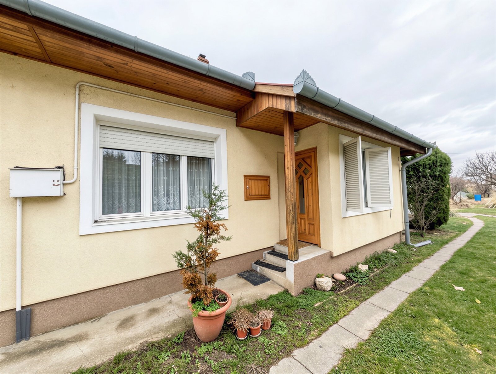 In een rustige woonwijk, een grote vrijstaande woning. – Marcali, foto 2 van 14