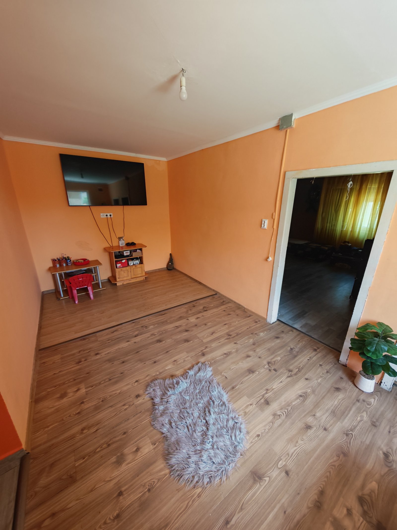 House in need of renovation in a quiet, harmonious setting – Szenyér, photo 10 of 12