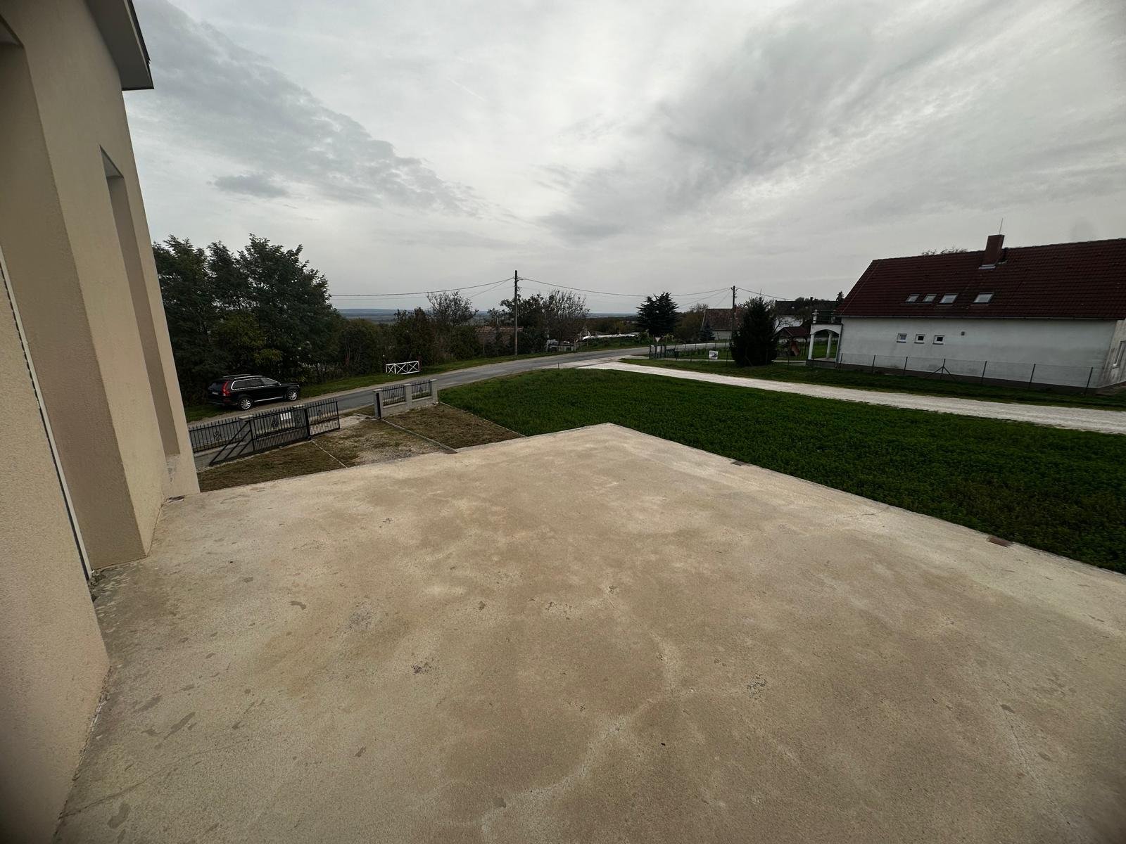 Modern okosotthon panorámás kilátással a balatoni partra – Alsópáhok, 19/23. kép
