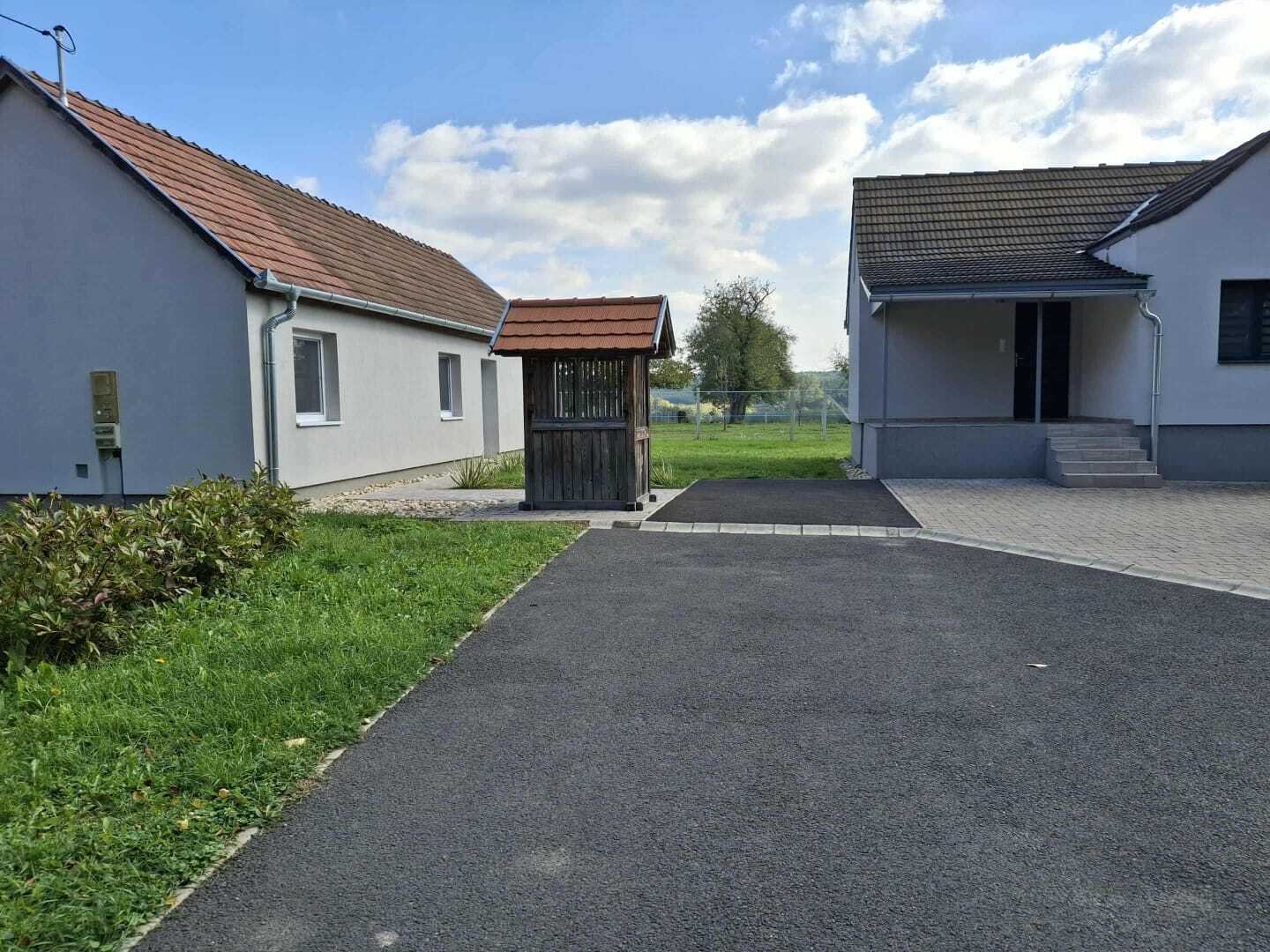Két felújított családi ház egy telken – Barlahida, 1/17. kép