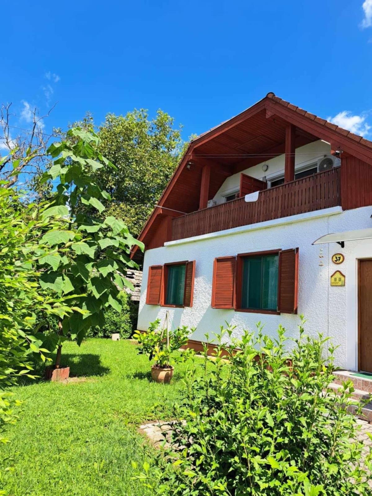 (AAA) Familienpension in der Nähe des Thermalbads – Kehidakustány, Bild 1 von 33