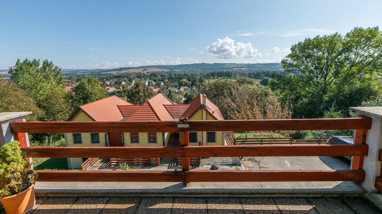 Gemütliches Apartement mit Weitblick über den Kurort Kehida (AAA) – Kehidakustány, Bild 1 von 20
