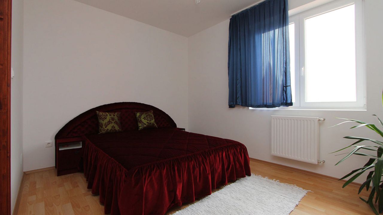 (AA) Large family house with practice or office; Everything is possible here! – Kehidakustány, photo 5 of 17