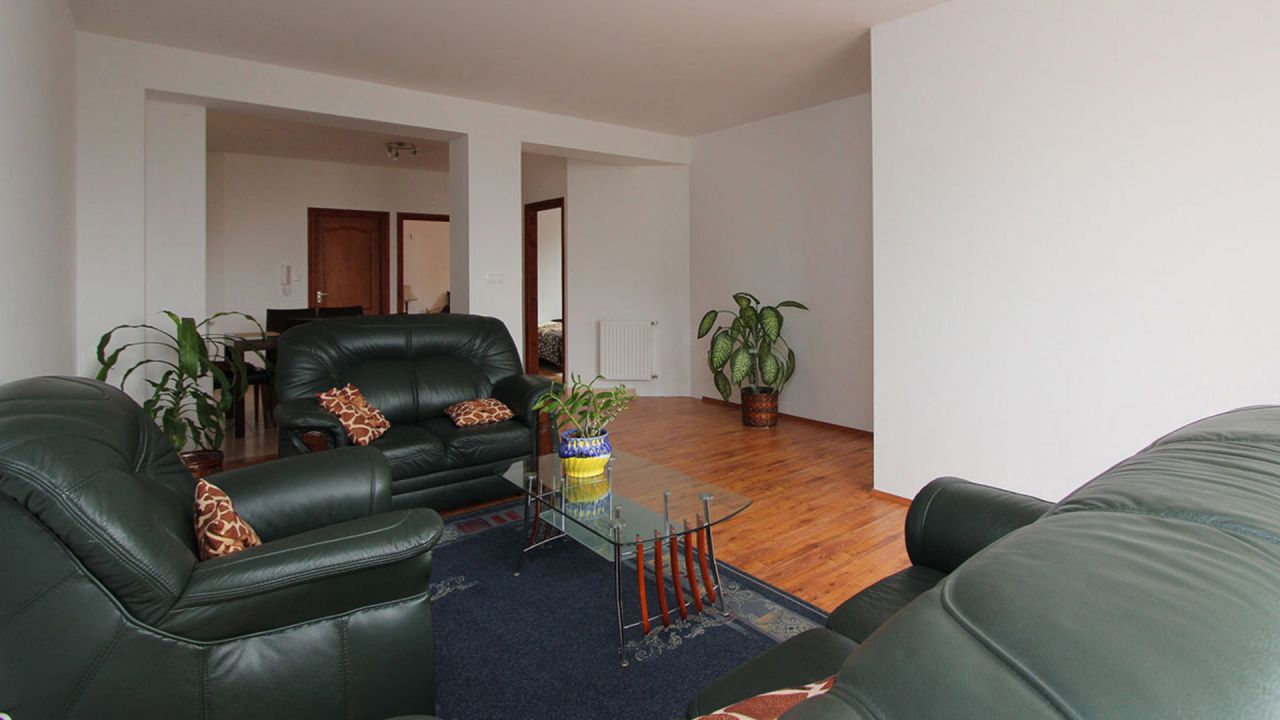 (AA) Large family house with practice or office; Everything is possible here! – Kehidakustány, photo 6 of 17