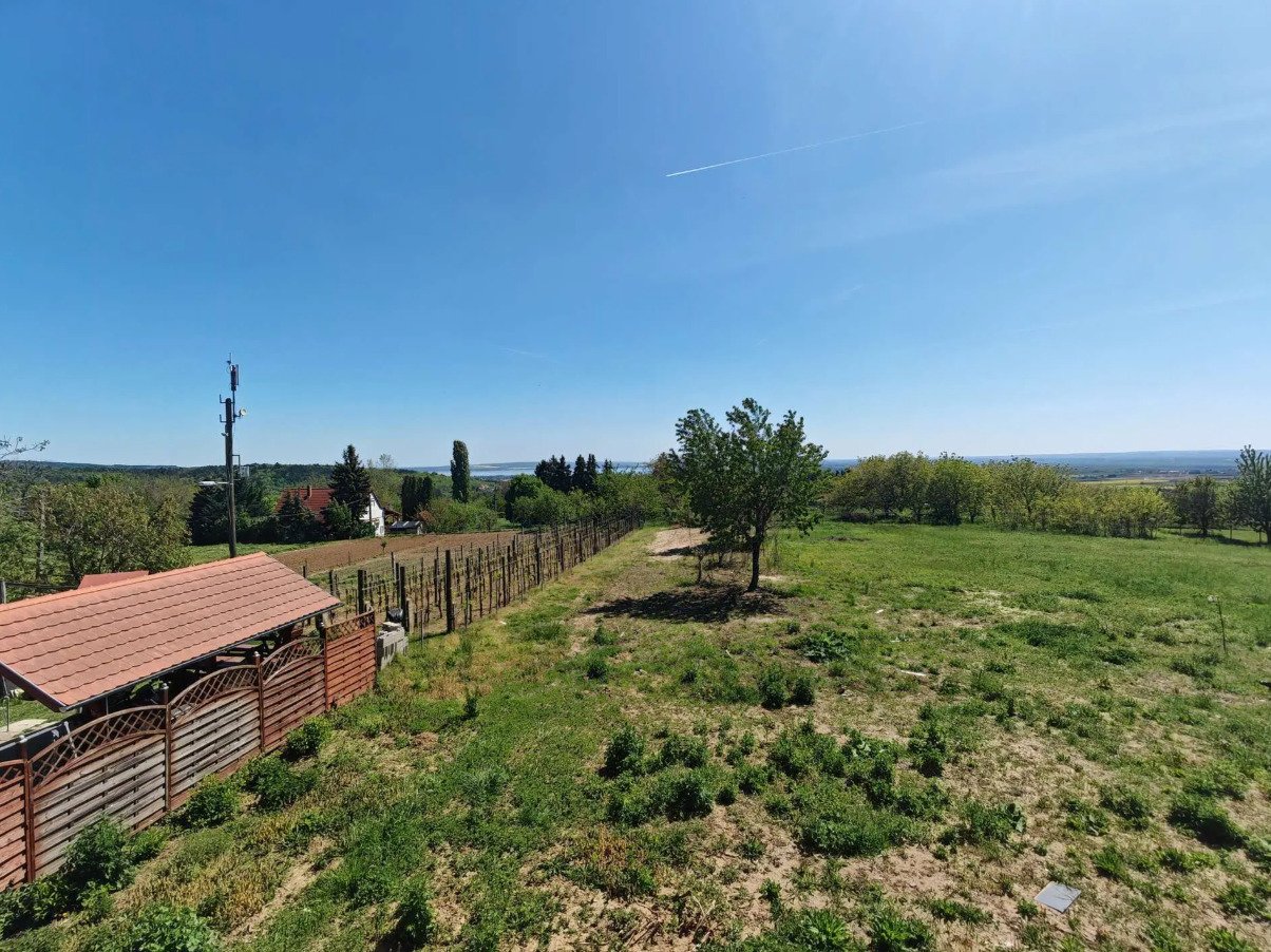 Double plot of land with views of Lake Balaton & large house – Cserszegtomaj, photo 23 of 34