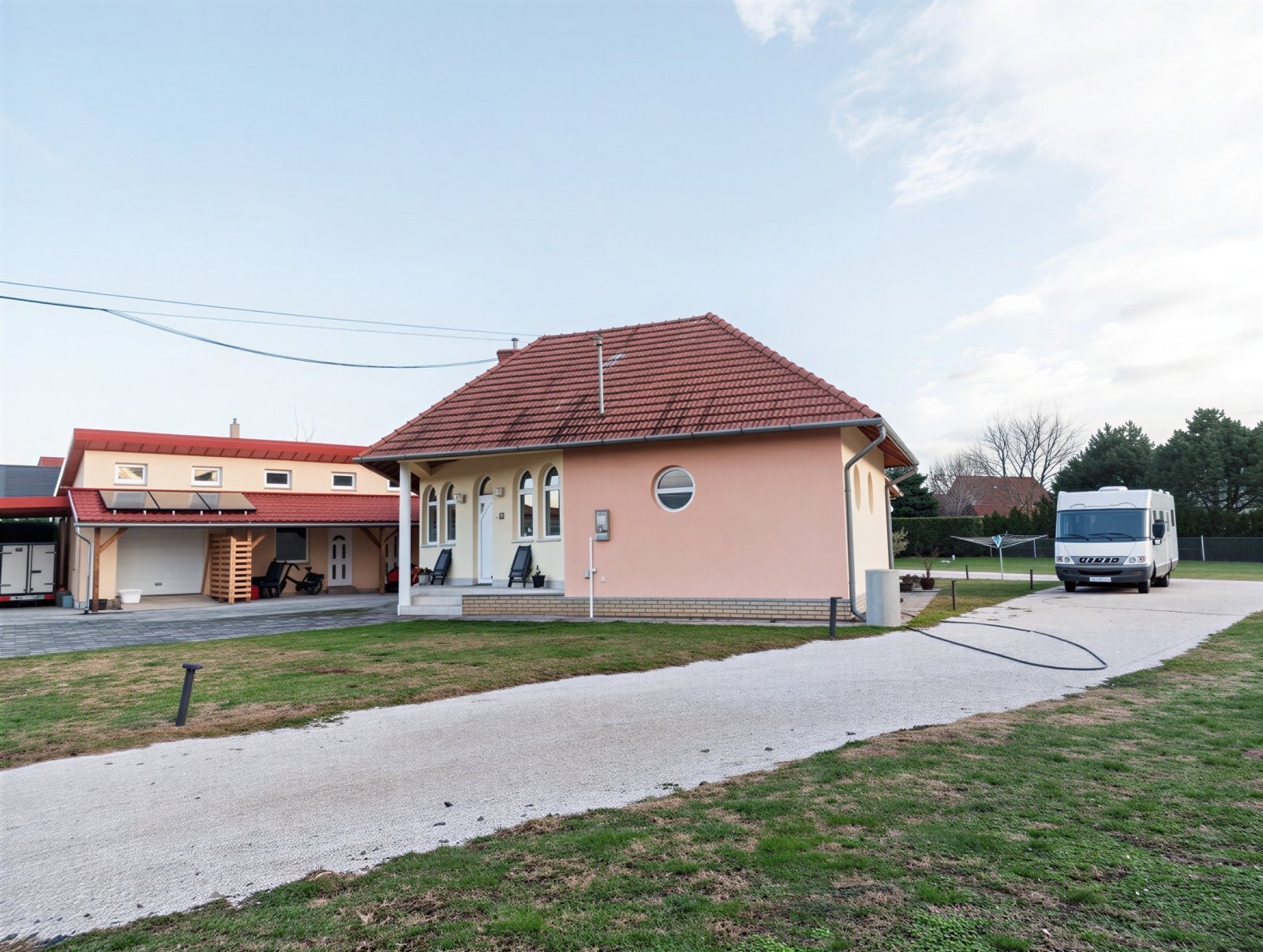 (AAA) Neuwertiges Landhaus mit Gästeappartment, Pool & Caravan-Stellplätzen – Balatonszentgyörgy, Bild 37 von 85