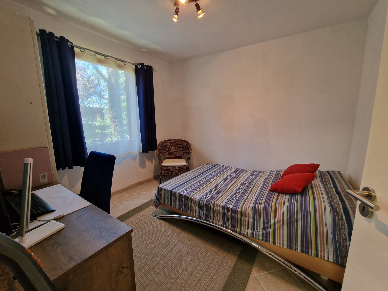 Schlafzimmer 2, foto 19 van 46