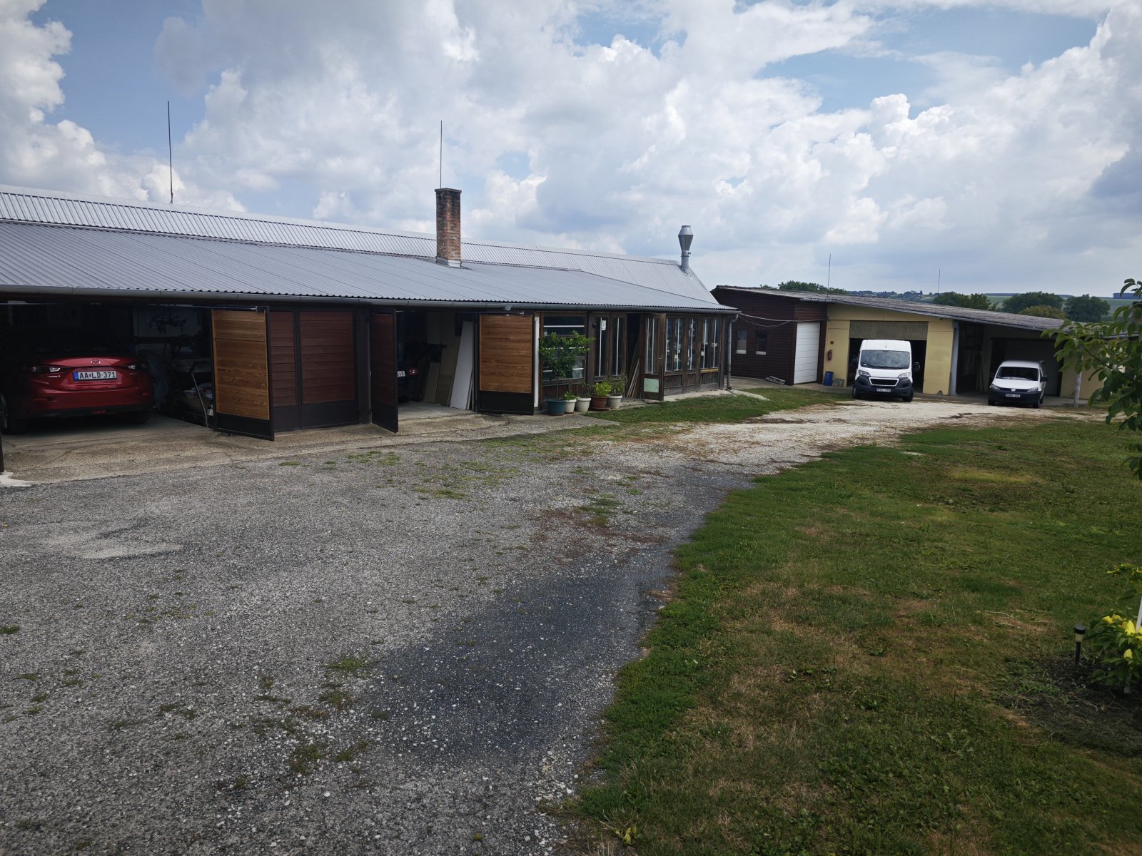 (AAAB) Timmerwerk aan het Balatonmeer met volle orderboeken en woonhuis – bei Héviz, foto 5 van 49