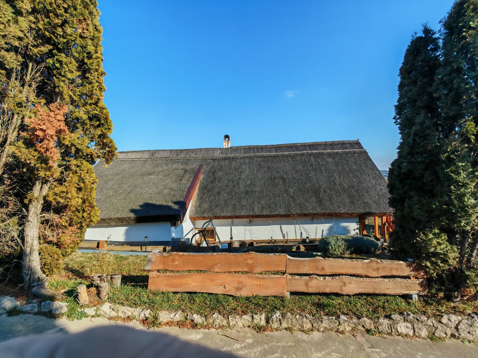 (AAA) Romantisches Reetdachhaus mit Balaton-Panorama – Cserszegtomaj, Bild 8 von 52