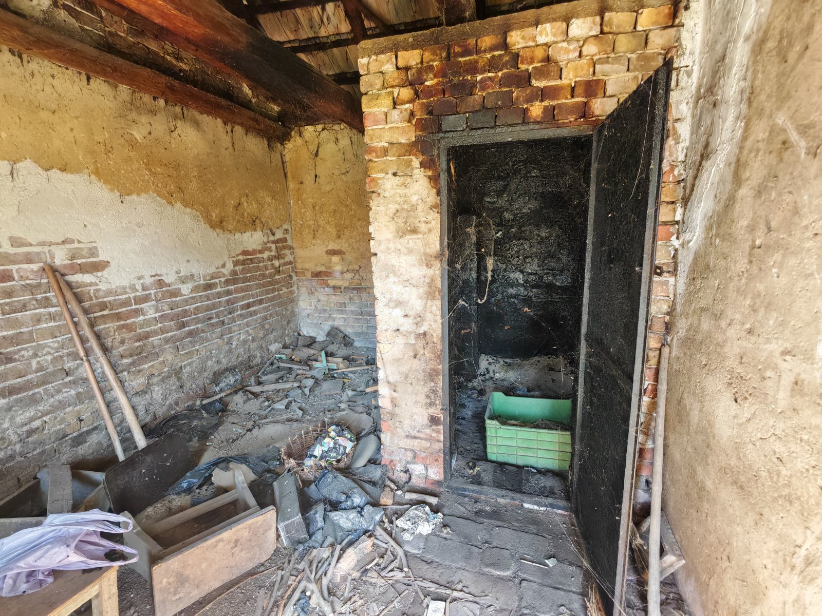 Großes Wohnhaus in netter Lage bietet ein enormes Potential (BCA) – Sávoly, Bild 18 von 27