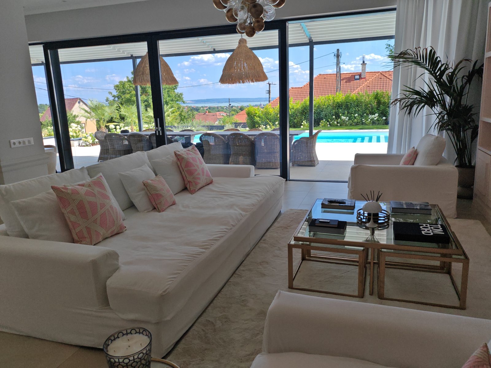 North shore: Exceptional villa above Lake Balaton with pool and luxurious amenities – Cserszegtomaj, photo 5 of 56