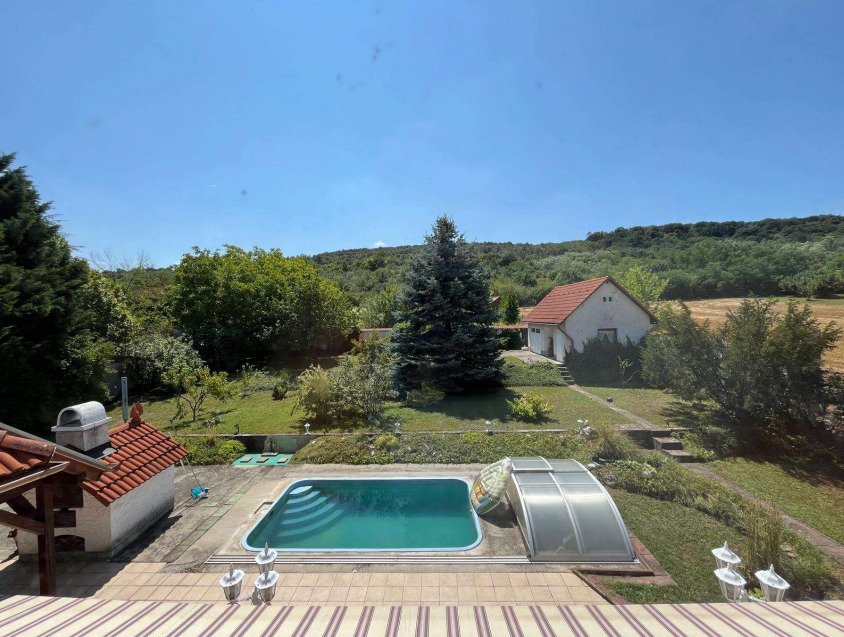 Spacious residential building with 3 units, pool and park-like garden (AAA) – Bodajk, photo 4 of 39