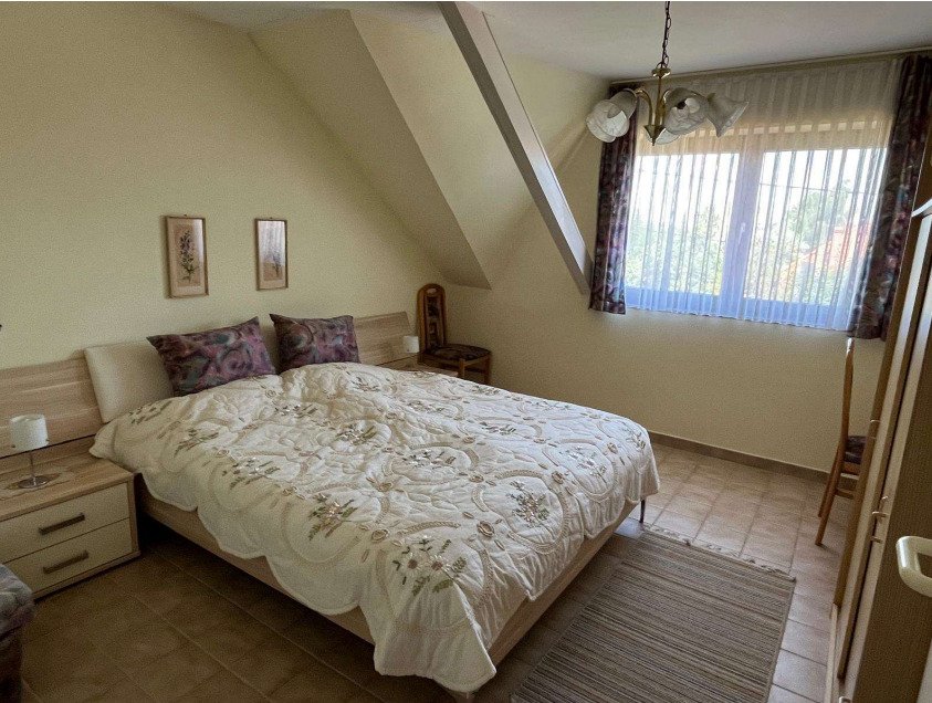 Spacious residential building with 3 units, pool and park-like garden (AAA) – Bodajk, photo 37 of 39